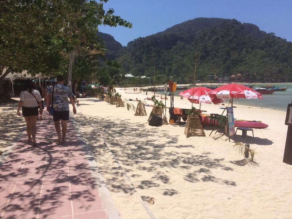 Hotel Bung House à Koh Koh Phi Phi Don Extérieur photo